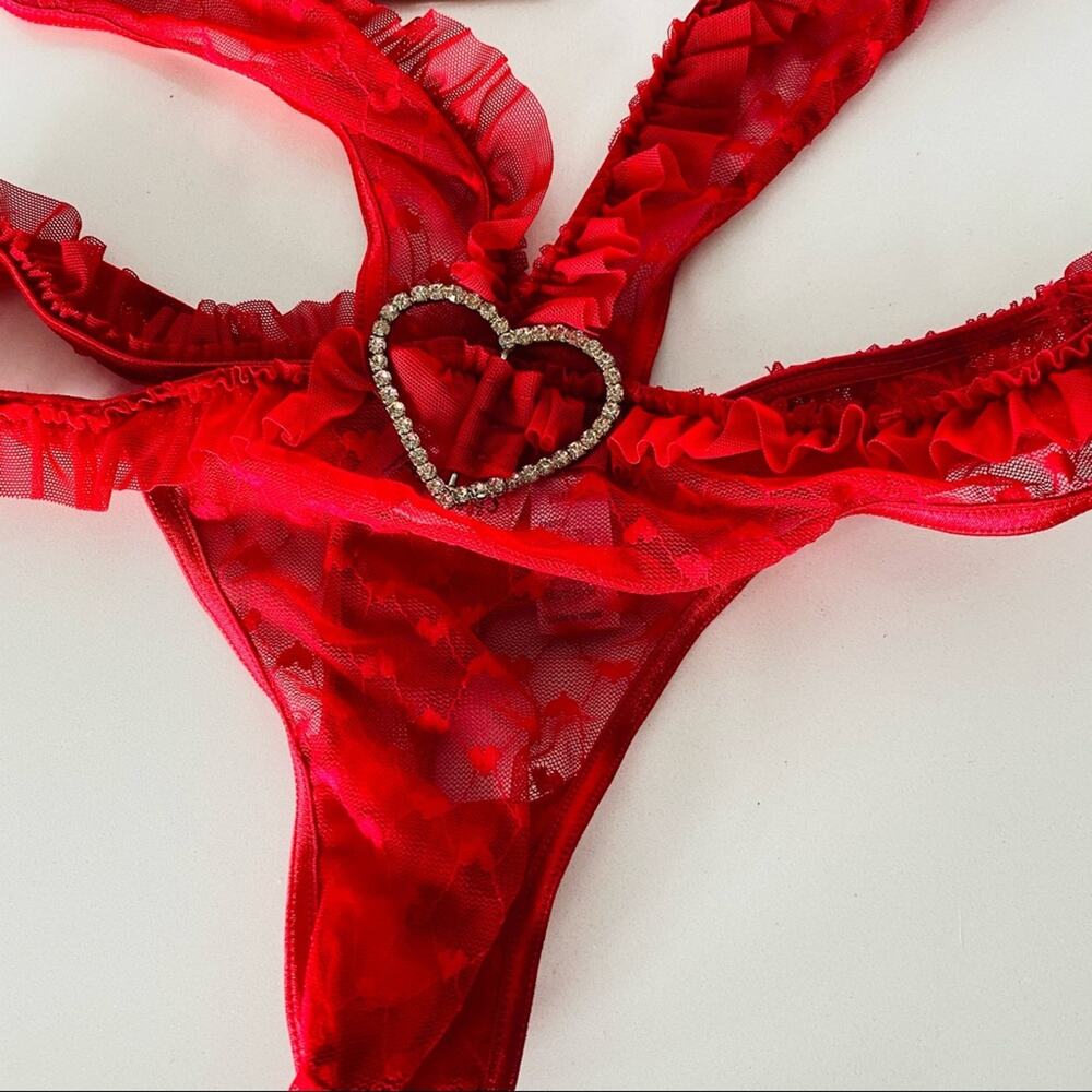 NEW FREDERICKS Sheer Red Lace Heart Halter Tank Thong Panty Teddy Lingerie S - Picture 3 of 8